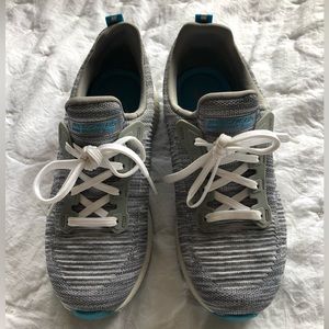Skechers Bobs Memory Foam sports shoes size 7.5 color white and gray
